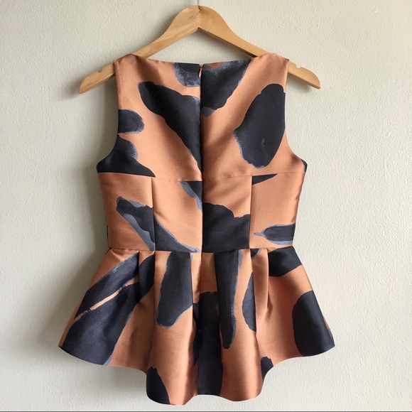 [90] TY-LER Sleeveless High-Low Top - Picture 2 of 7